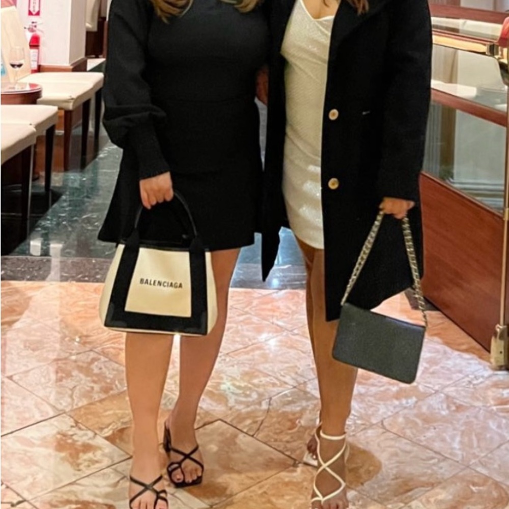 Balenciaga Black and Cream Tote - Picture 5 of 6